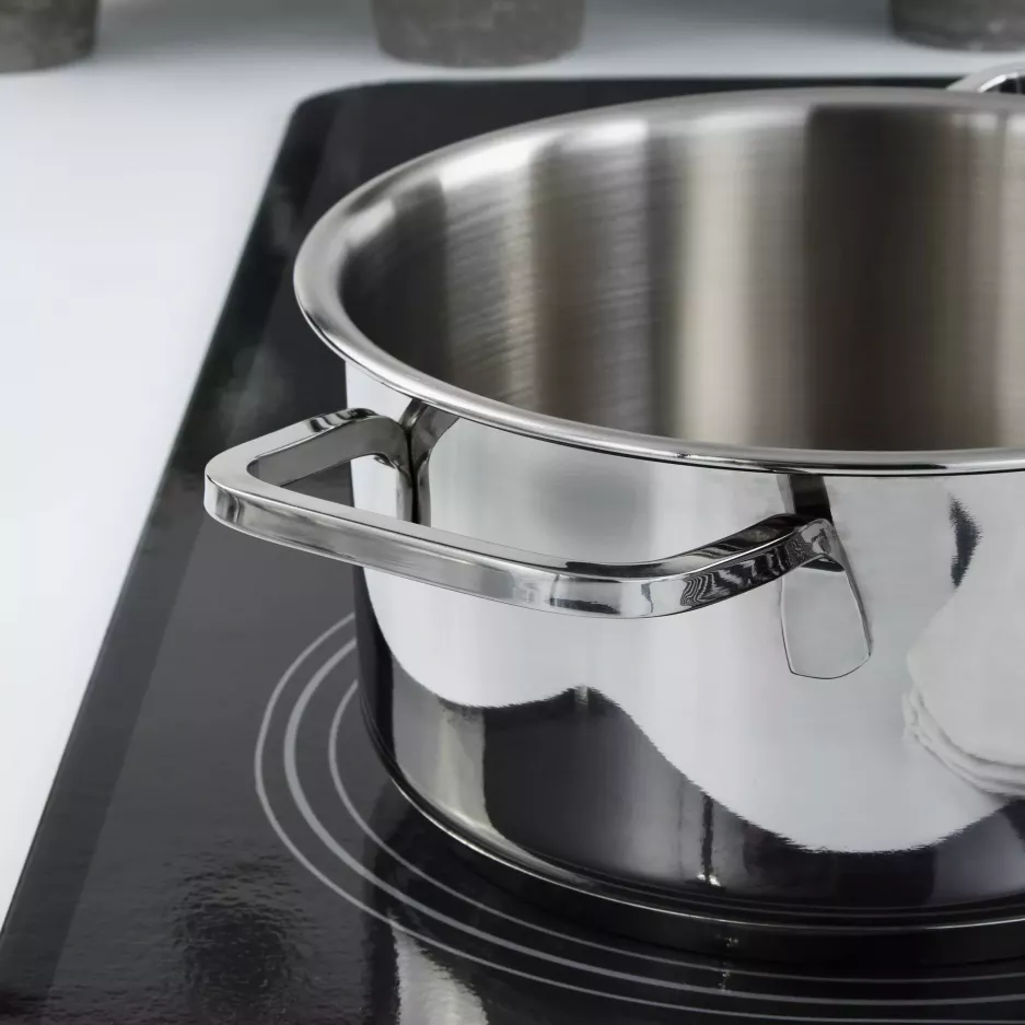Garnek z pokrywą BERGHOFF HELIX 18 cm srebrny stalowy