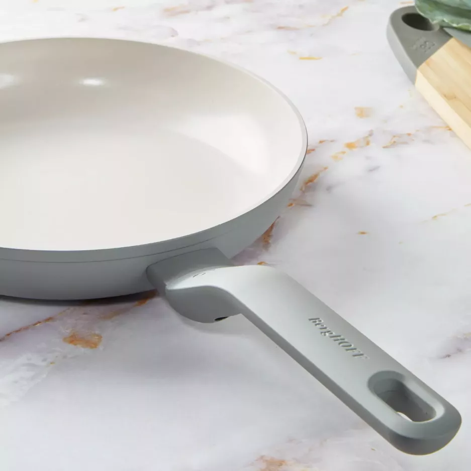 Patelnia z powłoką nieprzywierającą BERGHOFF BALANCE 20 cm szara aluminiowa