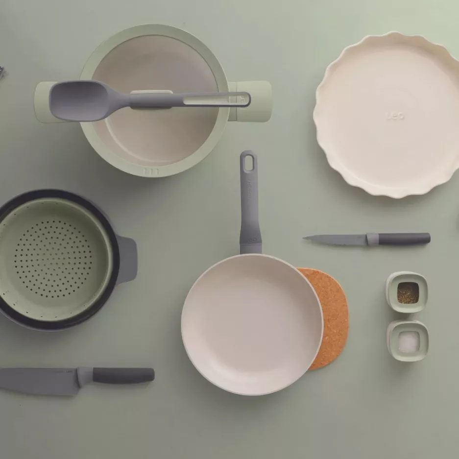 Naczynie do pieczenia z karbowaną krawędzią BERGHOFF BALANCE 28 cm