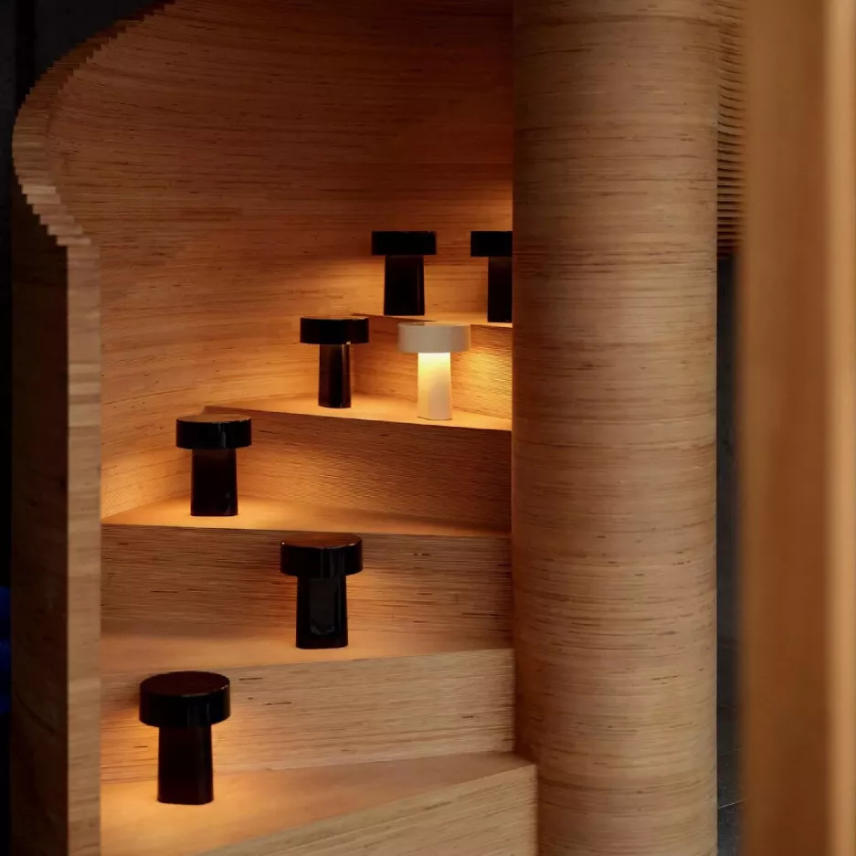 Lampa Podłużna ZONE DENMARK Czarna