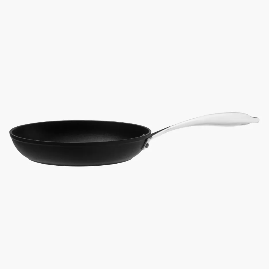 Patelnia MAKU ROBUSTE 24 cm czarna aluminiowa