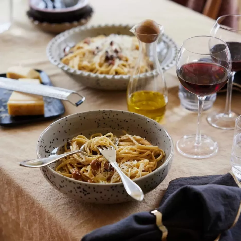 Głęboki talerz do serwowania SAGAFORM DITTE szary