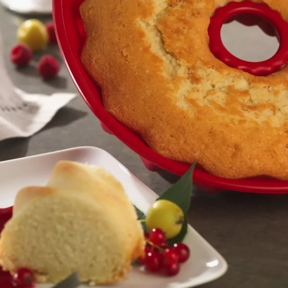 Forma do 6 muffinów GUARDINI silikonowa czerwona