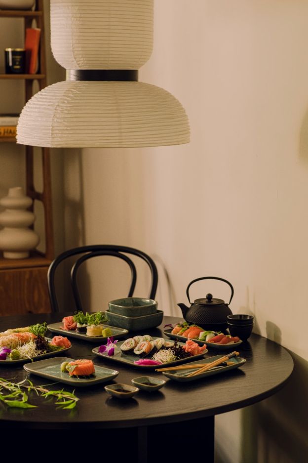 Zestaw do sushi dla 2 osób DUKA THORA 6 elementów niebieski kamionka