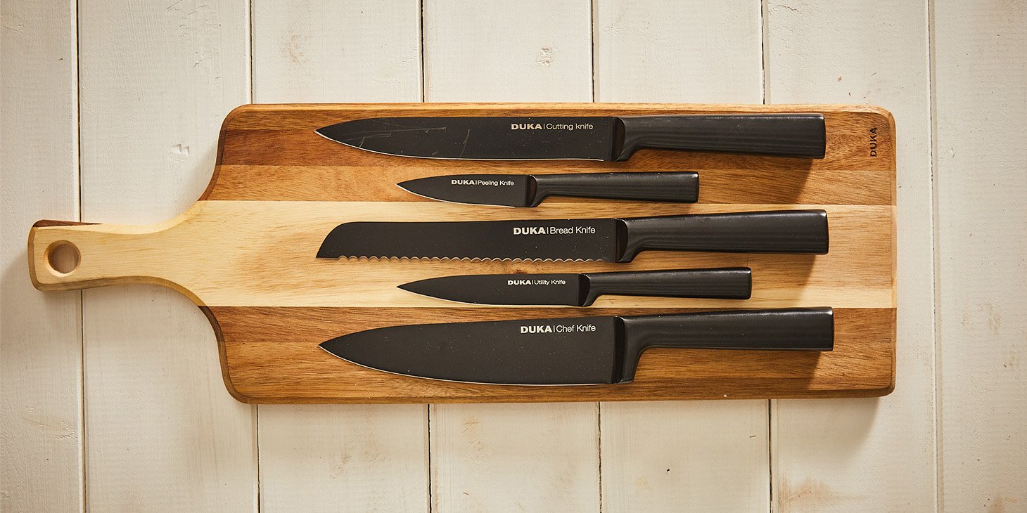 Zestaw noży i deska do krojenia